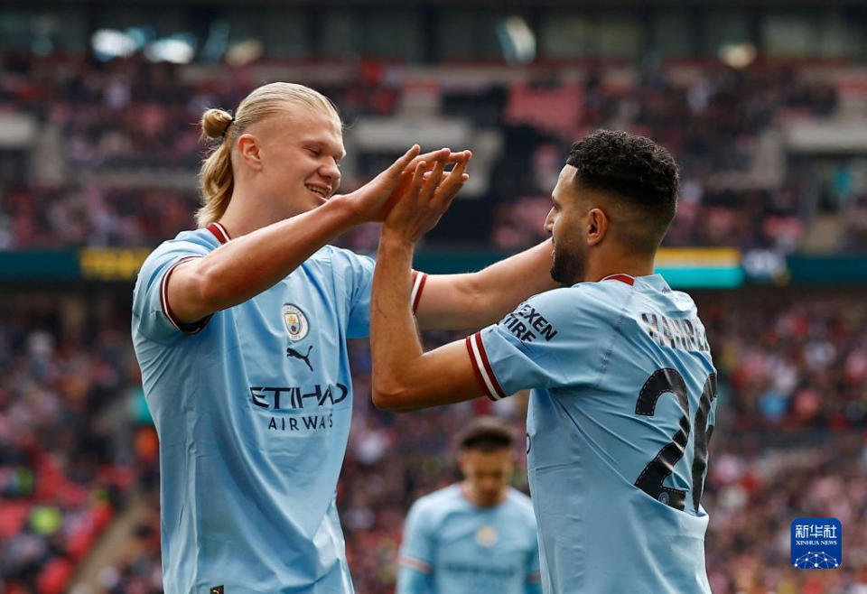 安东尼-戴维斯赛季基本结束，独行侠寄望凯里-欧文全明星后复出