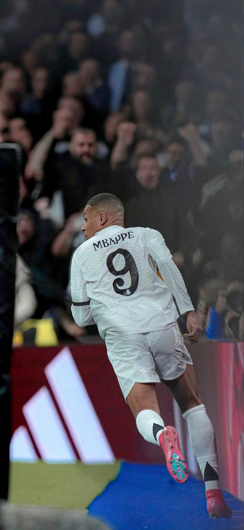 英超一日两度上演绝平局面